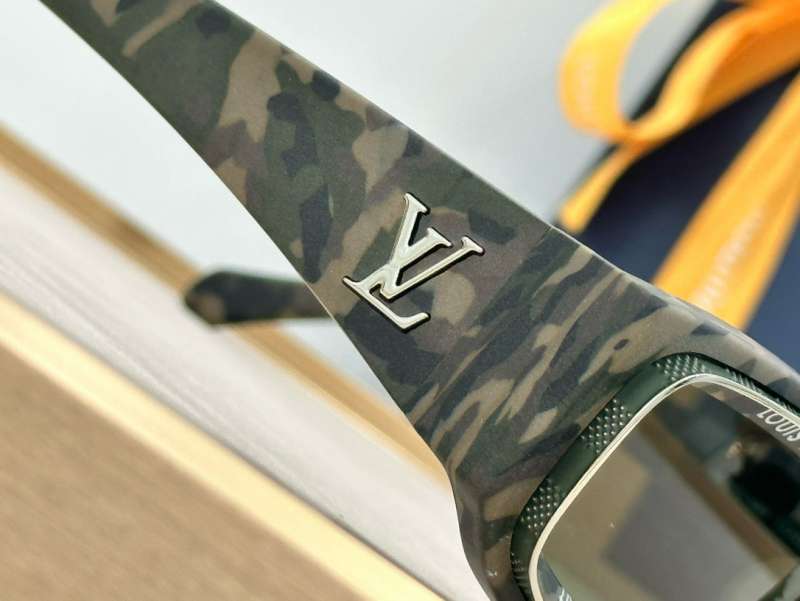 Picture of LV Sunglasses _SKUfw55488972fw